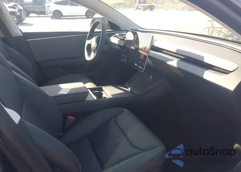 2025 Tesla Model 3 Long Range Rear-Wheel Drive from USA, damaged, VIN 5YJ3E1EA5SF902847